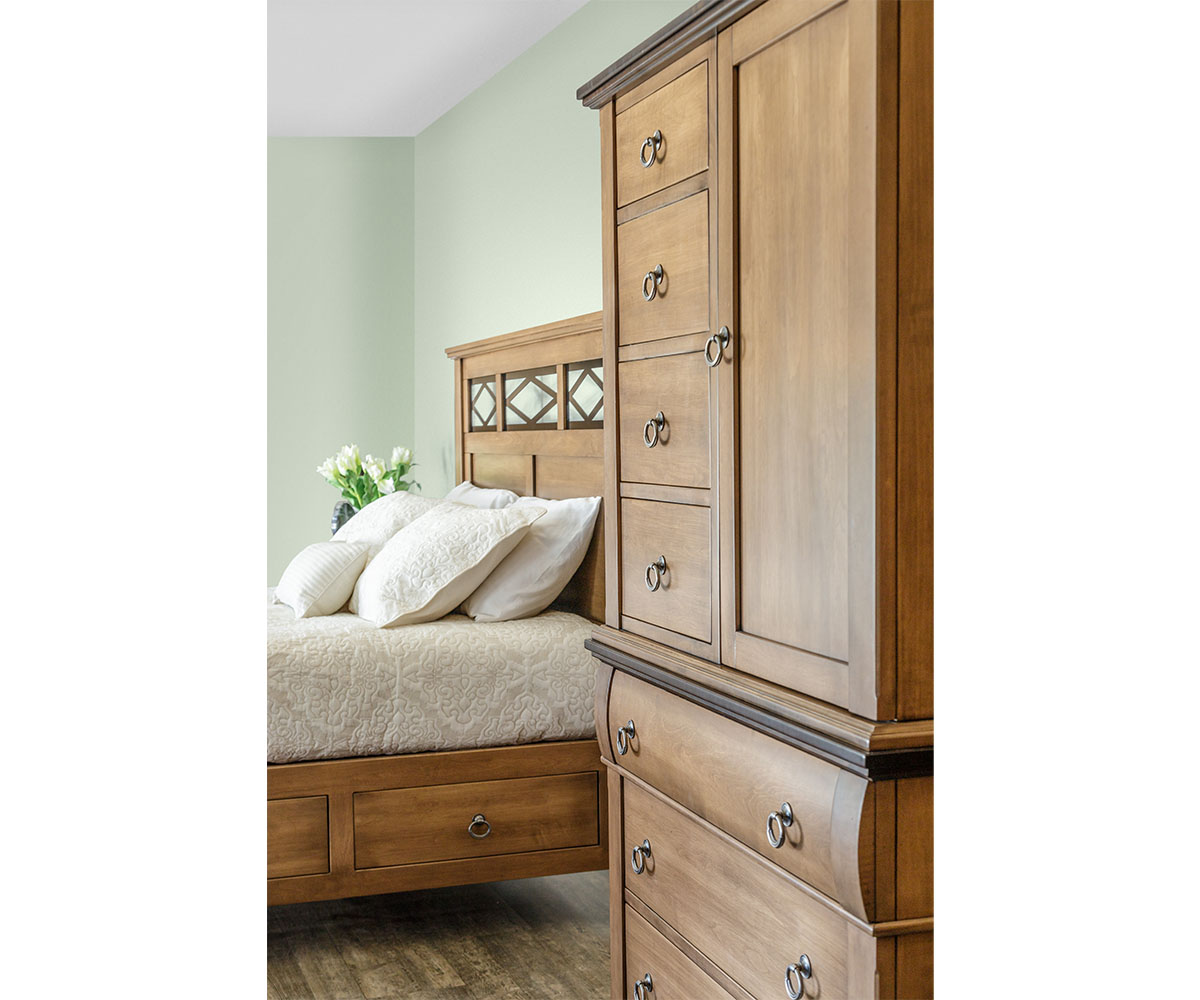 Crescent Creek Iron Bed - Image 2
